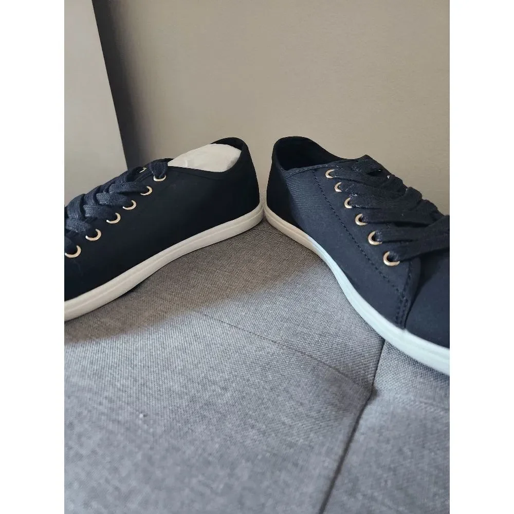 Ellos Lace Up Black Canvas Sneakers Size 8 - Picture 8 of 8
